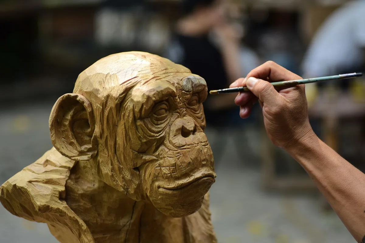 lukisan ukiran wood carving painting detail
